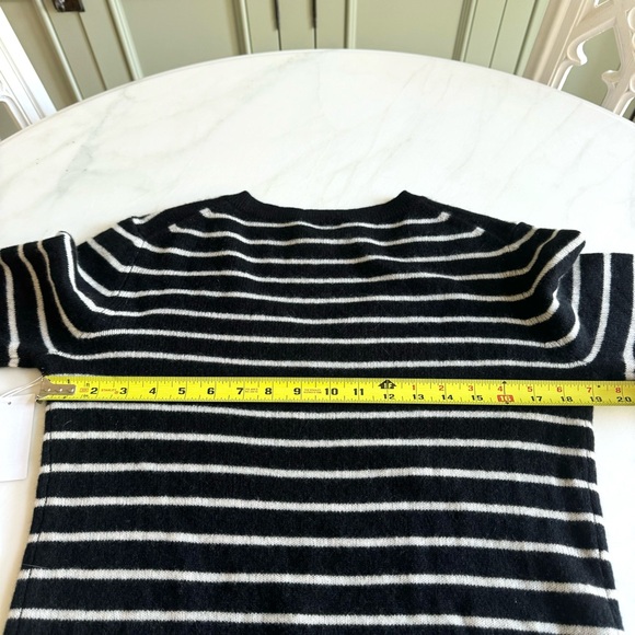 Nordstrom Cashmere Essential V-Neck Sweater Black and White Stripe Sz S - Picture 9 of 11